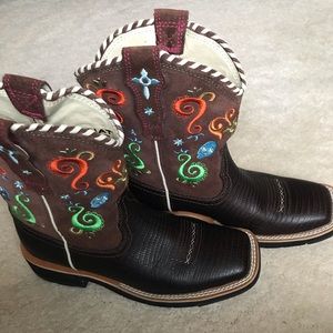 Ariat boots size 6